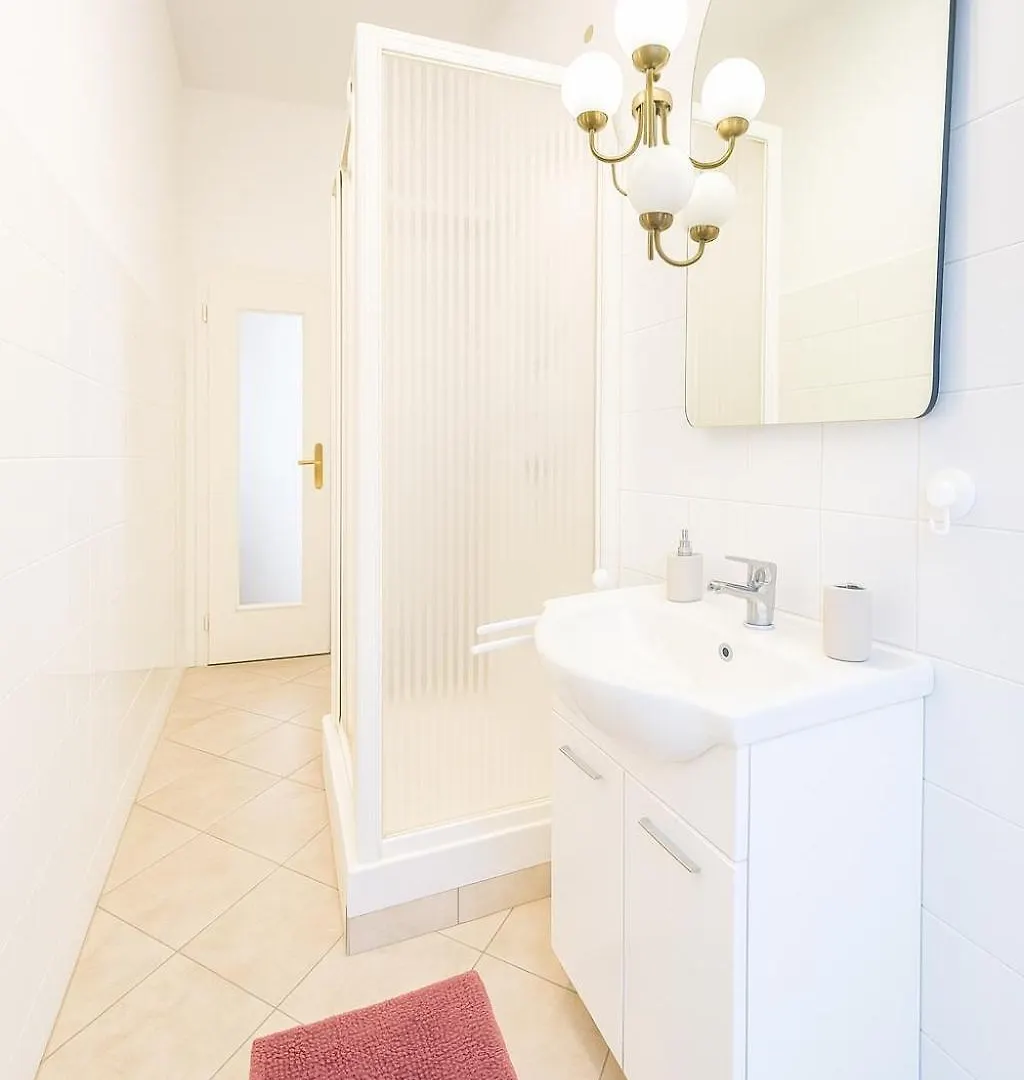 Ippodromo Milano Apartment X4Pax Italia